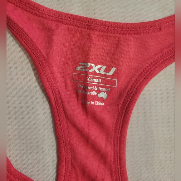 2XU tank top - Picture 2 of 3